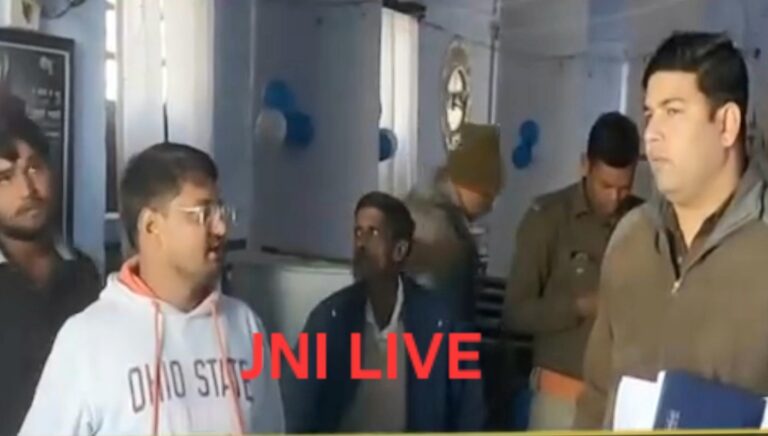 रखा चर्च में चोरी, नकदी और कीमती सामान ले गए चोर