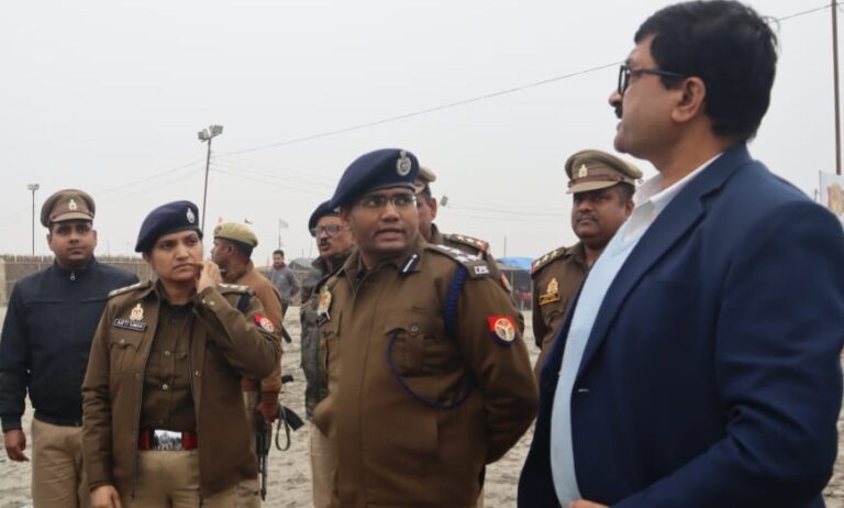 मेला रामनगरिया के श्रद्धालुओं से नम्र व्यवहार करे पुलिस: डीआईजी