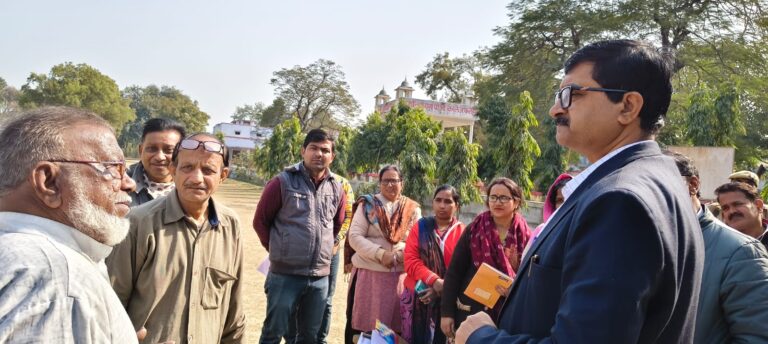 मतदेय स्थलों का भ्रमण कर विशेष मतदाता पुनरीक्षण अभियान का लिया जायजा
