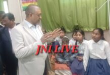 पेट में कीड़ो की दवा खाने से एक सैंकड़ा छात्रो की हालत खराब , भर्ती