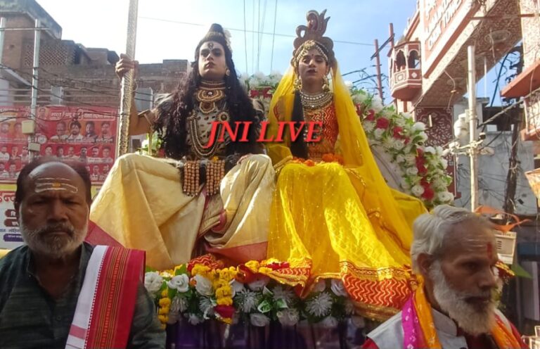 श्री महाकाल पालकी यात्रा: दूल्हा बने बाबा, पांचाल नगरी में गूंजी हर-हर महादेव