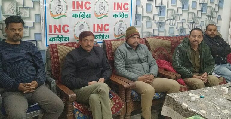 कांग्रेसियों कों पुलिस नें किया हाउस अरेस्ट, विधान सभा घेराव की थी योजना