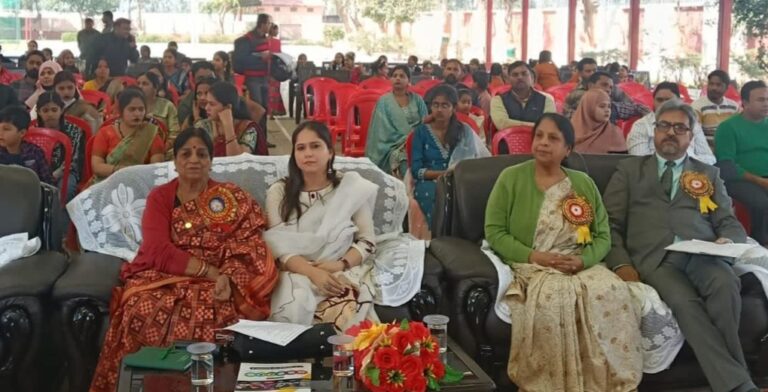 छात्रों, शिक्षकों और अभिभावकों को दिलाई गई सड़क सुरक्षा की शपथ