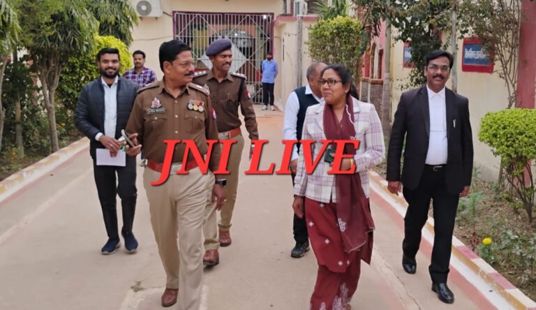 विधिक सेवा प्राधिकरण सचिव ने जिला कारागार का किया निरीक्षण, बंदियों से किया संवाद