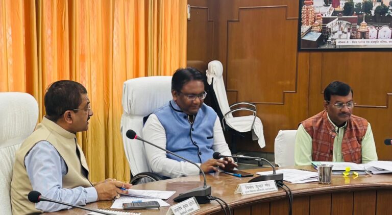 फर्रुखाबाद में ‘नमो ड्रोन दीदी’ चयन को स्वीकृति, 28 सीएलएफ से होंगी 28 ड्रोन दीदी नियुक्त