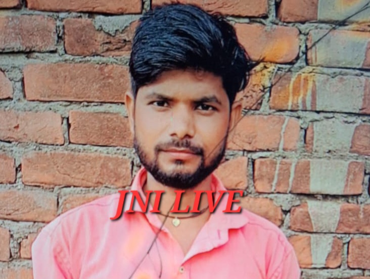 तेज रफ्तार बाइक की टक्कर में राजमिस्त्री की मौत, साथी गंभीर