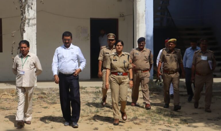 प्रथम दिन 3934 नें छोड़ी पुलिस दारोगा व समकक्ष पदों की भर्ती परीक्षा