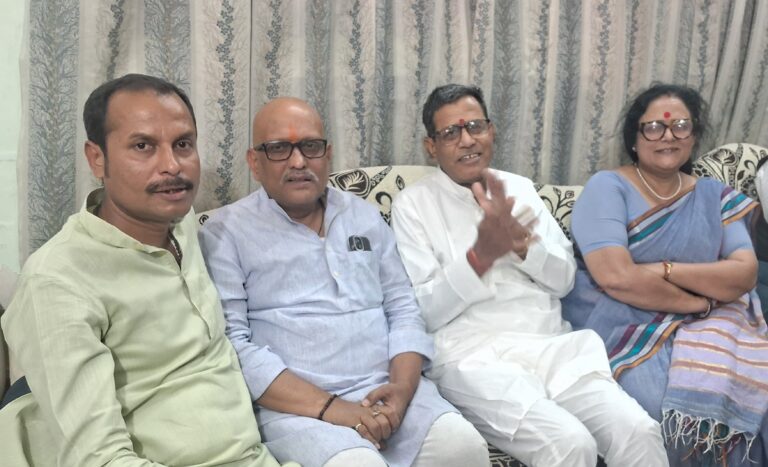 मनमानी करने वाले निजी स्कूल बीजेपी के साथ: अजय राय