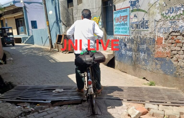 टूटा नाली जाल बना हादसों का सबब, मरम्मत की उठी मांग