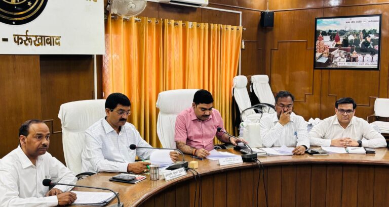 फर्रुखाबाद में अंतिम मतदाता सूची प्रकाशित, पुनरीक्षण अभियान सम्पन्न