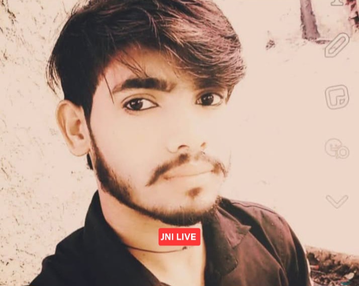 बारात का सामान लेने गए युवक की सड़क हादसे में मौत, साथी गंभीर घायल