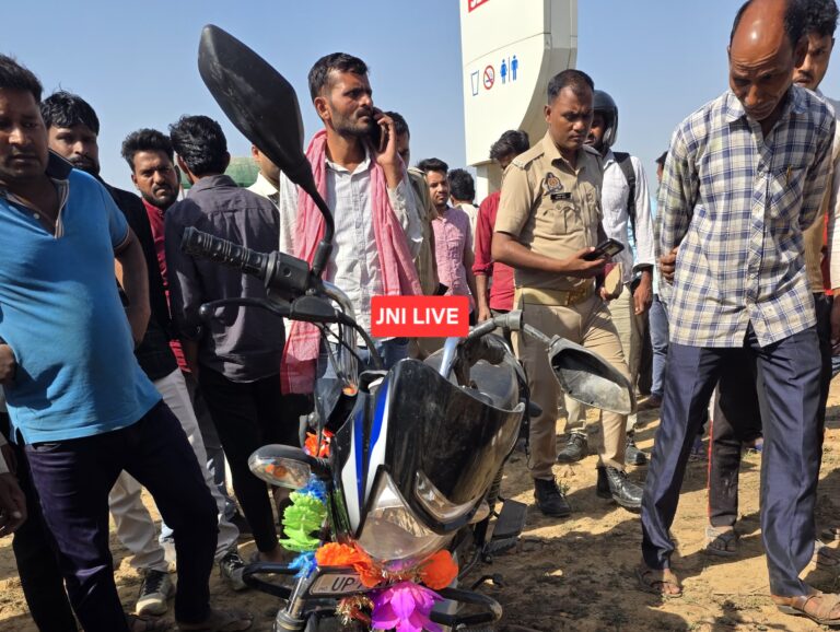 दो बाइकों की आमने-सामने भिड़ंत में वृद्ध की मौत, पत्नी घायल