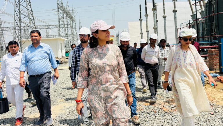 निर्माणाधीन पारेषण केंद्र का डीएम ने किया निरीक्षण, मई तक पूर्ण करने के निर्देश