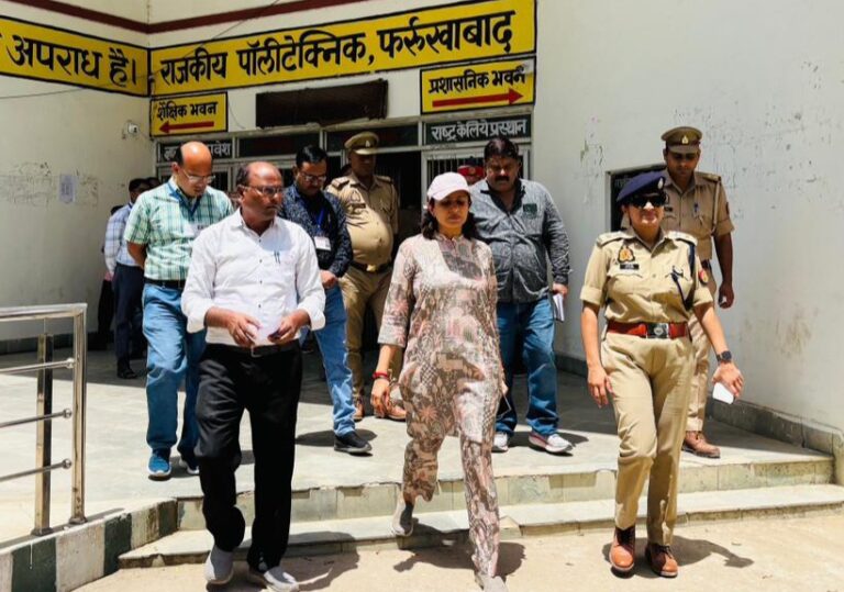 कड़ी निगरानी में होमगार्ड भर्ती परीक्षा, डीएम-एसपी ने किया औचक निरीक्षण