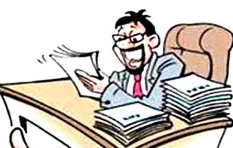 फार्मर रजिस्ट्री में लापरवाही पर सख्ती, 57 लेखपालों सहित 333 कर्मियों पर कार्रवाई के निर्देश