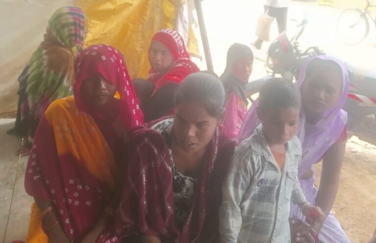 ताला तोड़कर नकदी व जेवरात पार