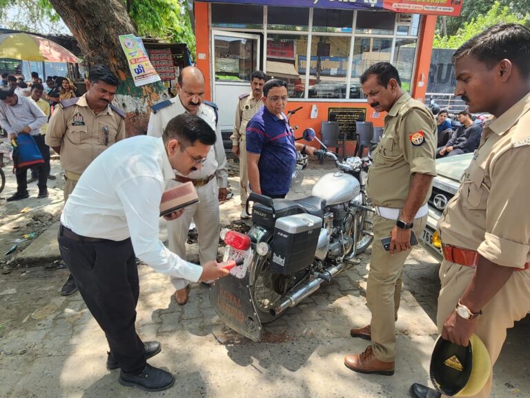 मोडिफाइड साइलेंसर और हूटर के खिलाफ चला अभियान, तीन बुलेट बाइक सीज
