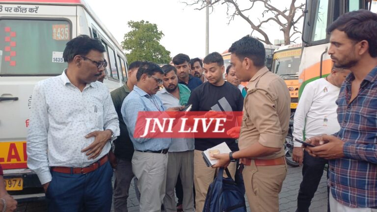 रोडवेज बस में मिला अज्ञात यात्री का शव, पुलिस जांच में जुटी