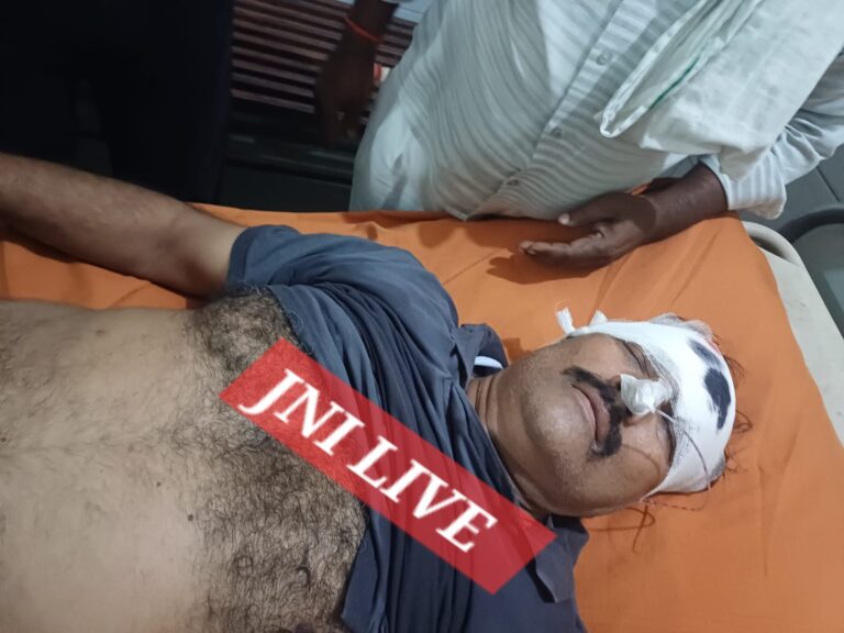 पूर्व जिला पंचायत सदस्य को तीन गोली लगने से हालत गंभीर