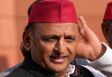 सपा सुप्रीमों अखिलेश यादव पर अभद्र टिप्पणी के विरोध में सपाइयों ने दी तहरीर