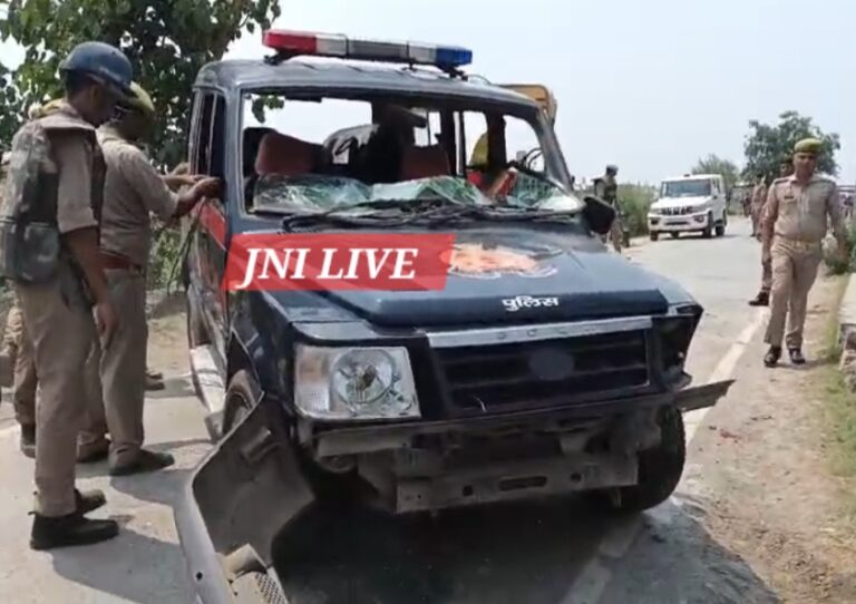 बड़ी खबर: युवक का शव मिलने पर बबाल, पुलिस टीम पर पथराव, मारपीट, गाड़ियों में तोड़फोड़,  कई पुलिस कर्मी घायल, देखें वीडियो
