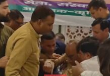 मंच पर बेहोश हुए अमृतपुर विधायक सुशील शाक्य, हालत स्थिर