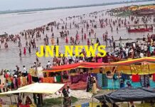 गुरुपूर्णिमा पर श्रद्धालुओं ने लगाई आस्था की डुबकी,लिया गुरुओं का आशीर्वाद
