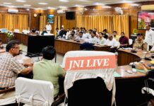 10 दिन में अग्निशमन, विद्युत सुरक्षा व भवन मानचित्र मानक पूरे करें, नहीं तो होगी कार्रवाई : डीएम
