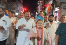 जंतर-मंतर की घटना के विरोध में कांग्रेस का कैंडल मार्च