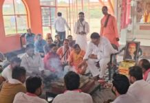 हवन-पूजन से मनाया अखिलेश का जन्मदिन, सरल दुबे ने सदर सीट पर ठोकी मजबूत दावेदारी