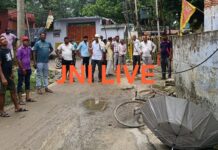टूटे हाईटेंशन तार की चपेट में आने से व्यक्ति की मौत, दो घायल