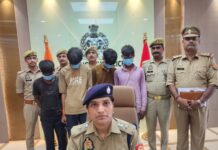 चोरी का खुलासा: चार आरोपी गिरफ्तार, जेवरात व नकदी बरामद