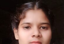भूसा भरे कमरे में युवती ने गमछे से फांसी लगाकर दी जान