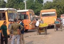 रोडवेज बस की टक्कर से महिला घायल, पैर पर चढ़ा पहिया