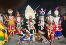 धूमधाम से निकली श्रीराम बारात, 30 झांकियों ने मोहा मन