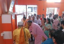 कारागार मंत्री सुरेश राही ने सपरिवार किए बाबा नीम करौली धाम और शिव शक्ति महाकाल मंदिर में दर्शन