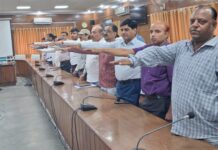 राष्ट्रीय एकता दिवस पर सरदार पटेल को किया नमन, अधिकारियों-कर्मचारियों ने ली एकता की शपथ